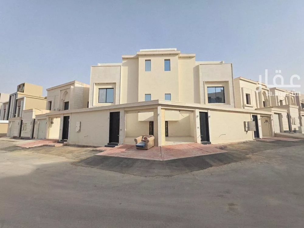 فيلا 6 غرف في بدر 2