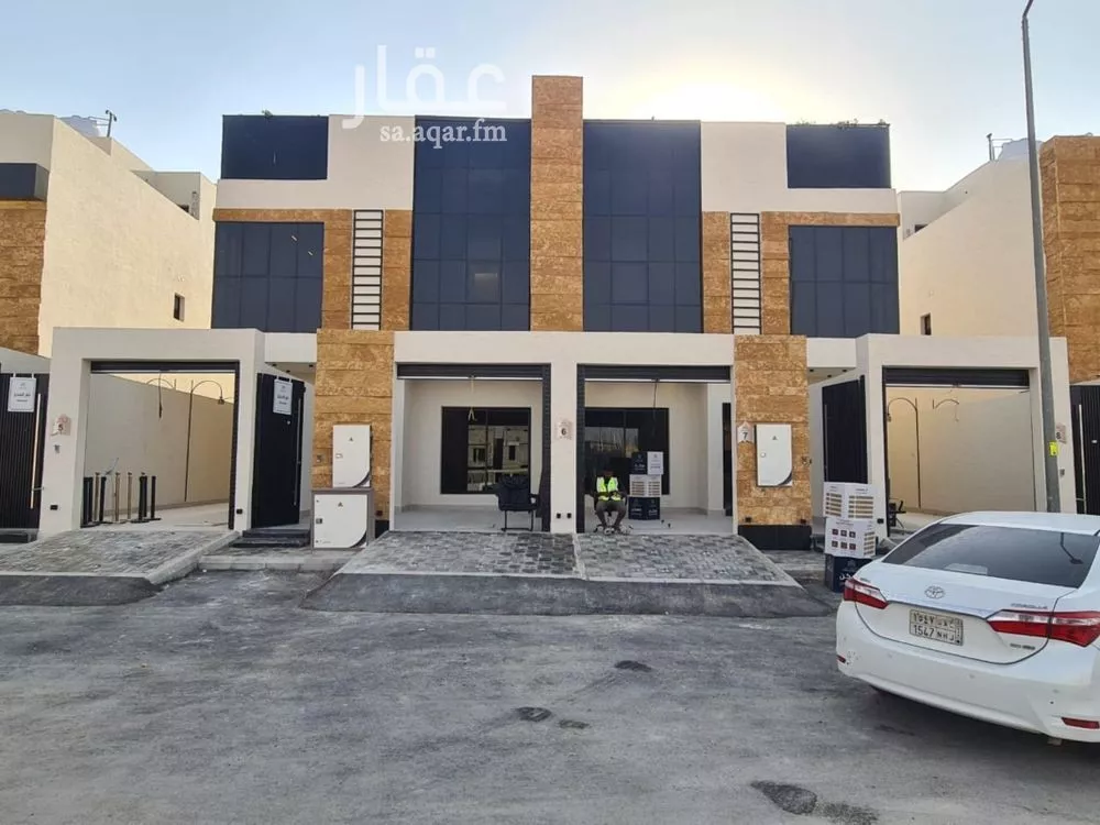 دوبلكس 5 غرف في عكاظ 2