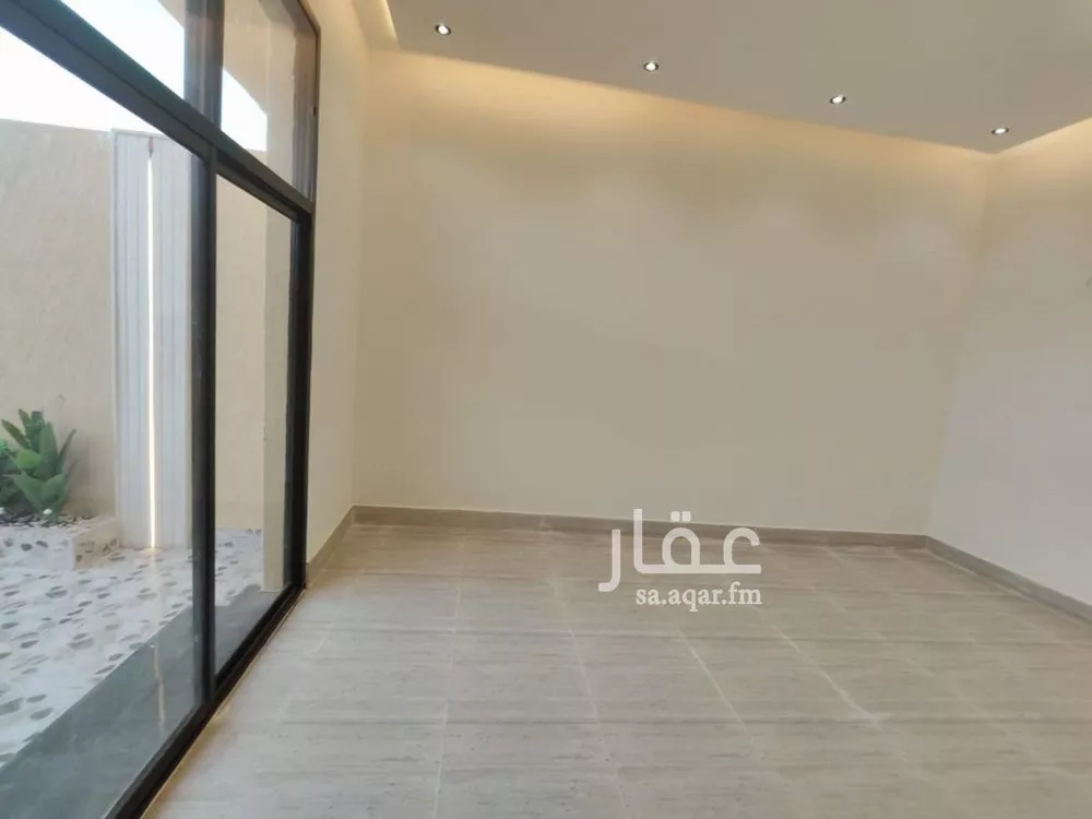 7 bedroom villa in Tuwaiq, Riyadh 9