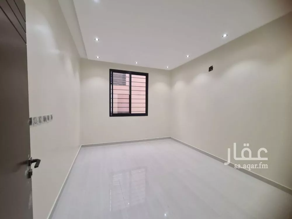 4 bedroom villa in Okaz, Riyadh 13