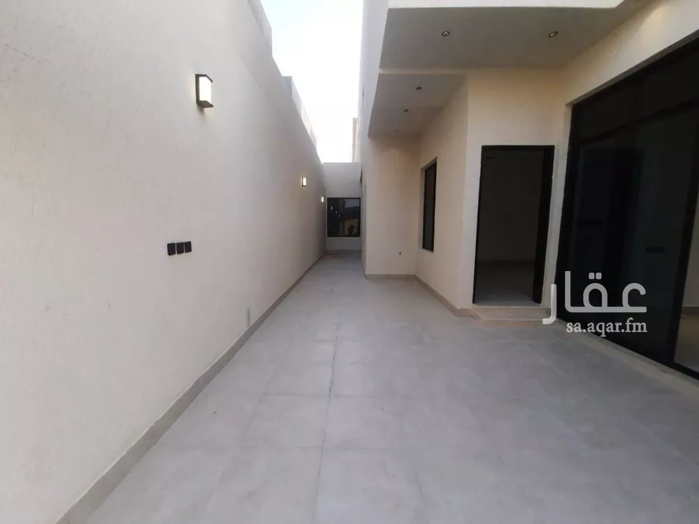 فيلا 5 غرف في بدر 3