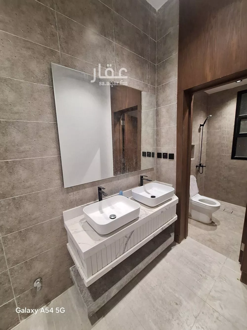 3 bedroom floor in Tuwaiq 5