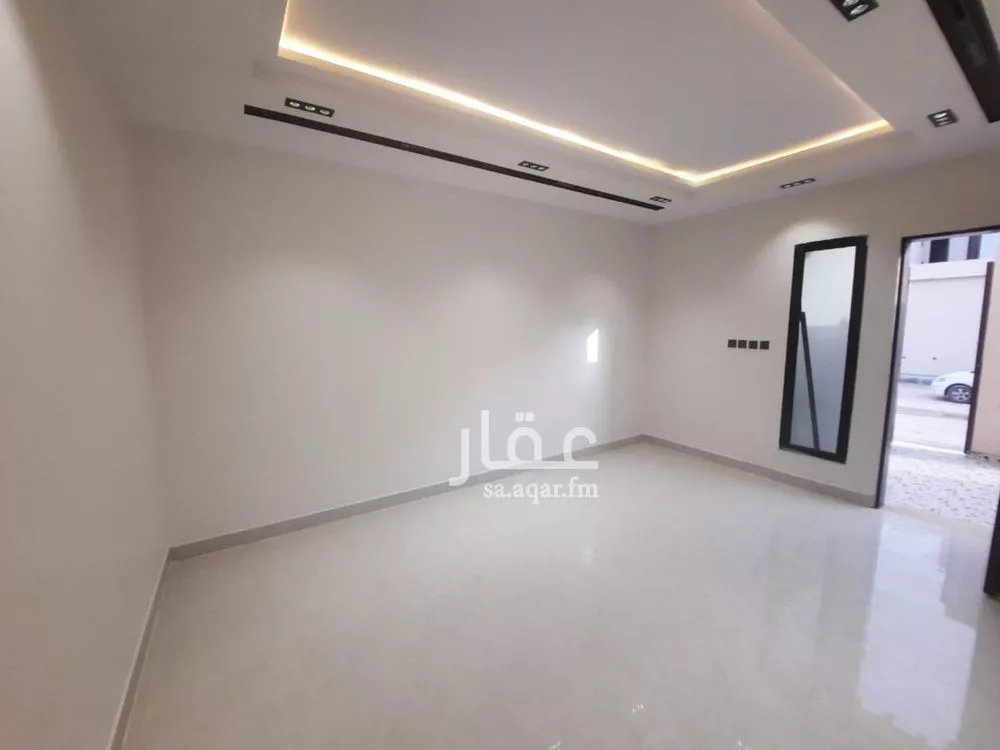 5 bedroom villa in Badr 4