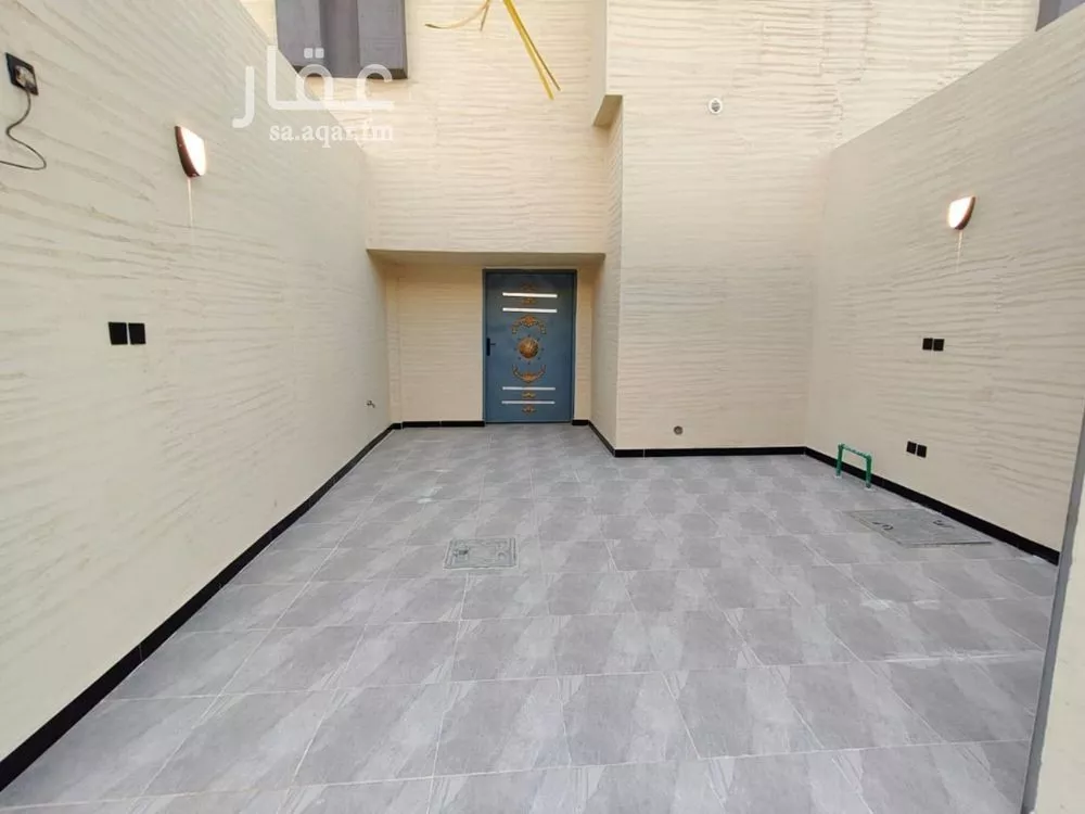 فيلا 5 غرف في بدر 3