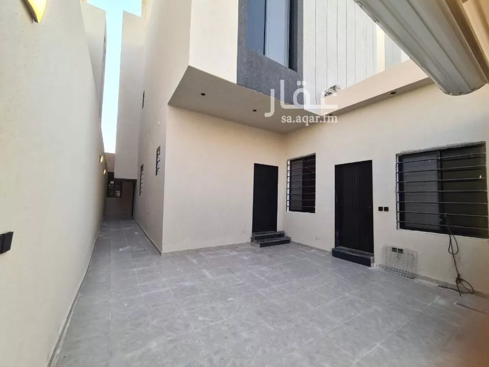 فيلا 5 غرف في بدر 3