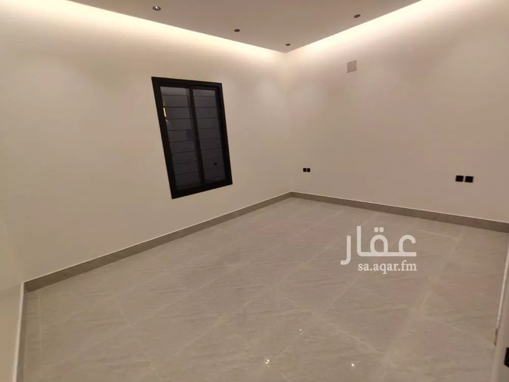 فيلا 4 غرف في طيبة 3