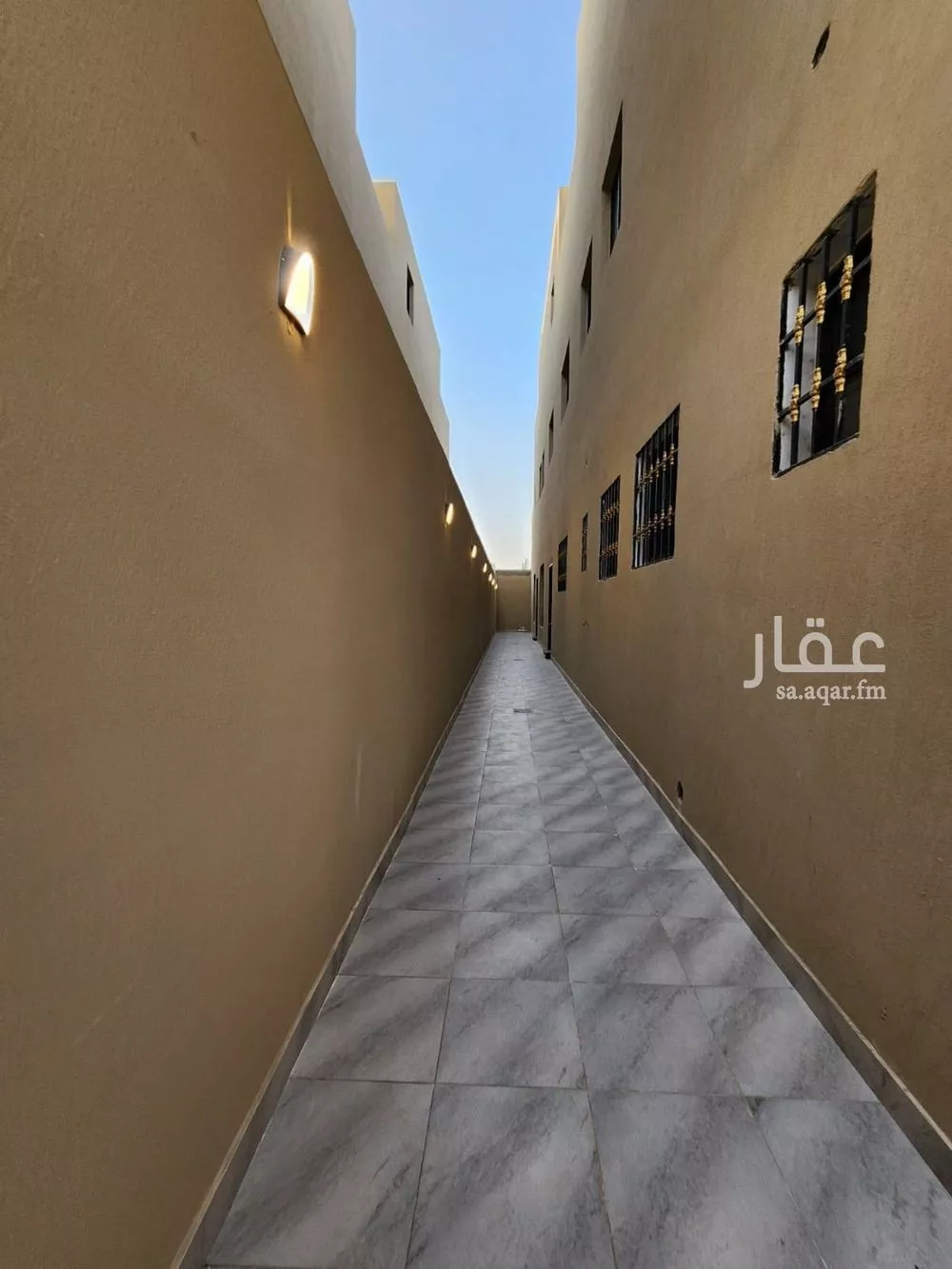 فيلا 5 غرف في عكاظ 3