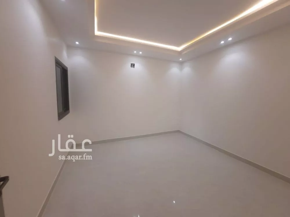 5 bedroom villa in Badr 3