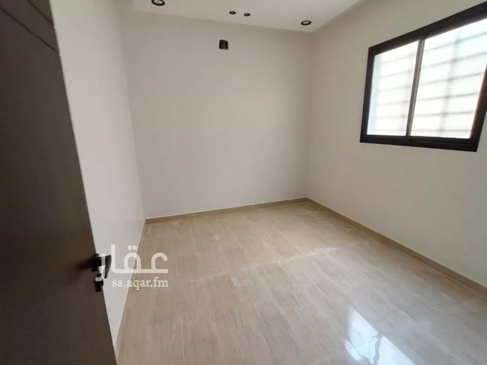 شقة 5 غرف في طيبة 5