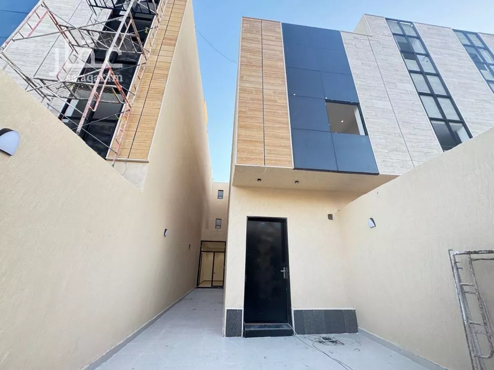 5 bedroom apartment in Tuwaiq 3