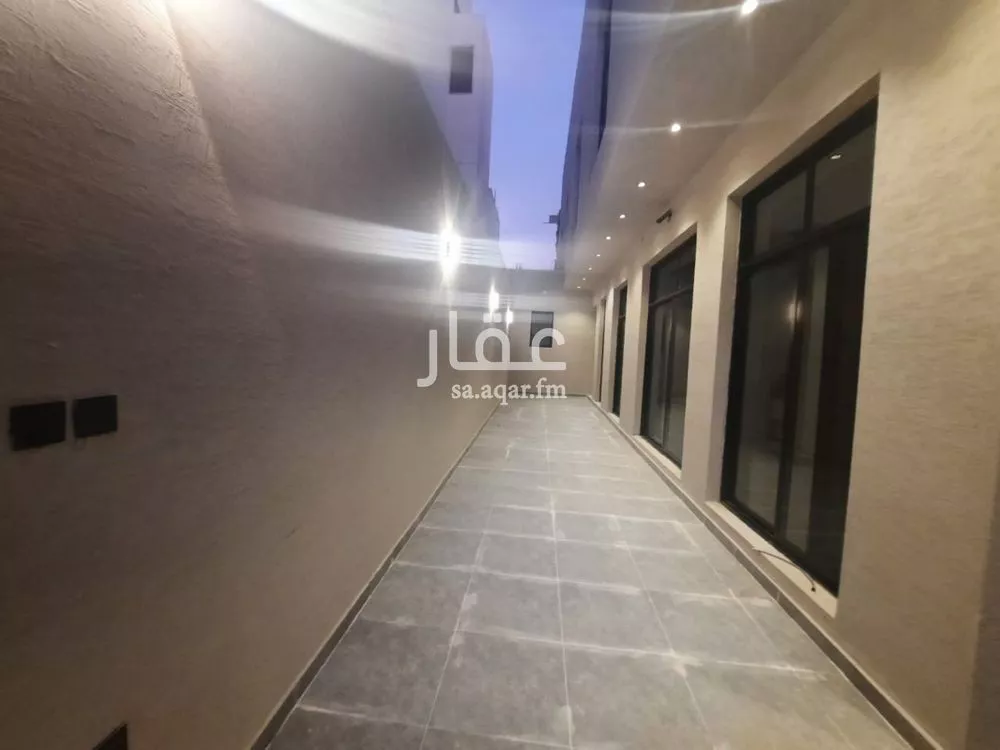 فيلا 6 غرف في عكاظ 3