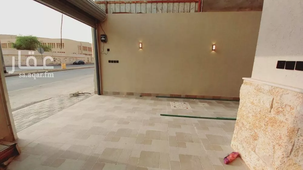 فيلا 5 غرف في طويق 4