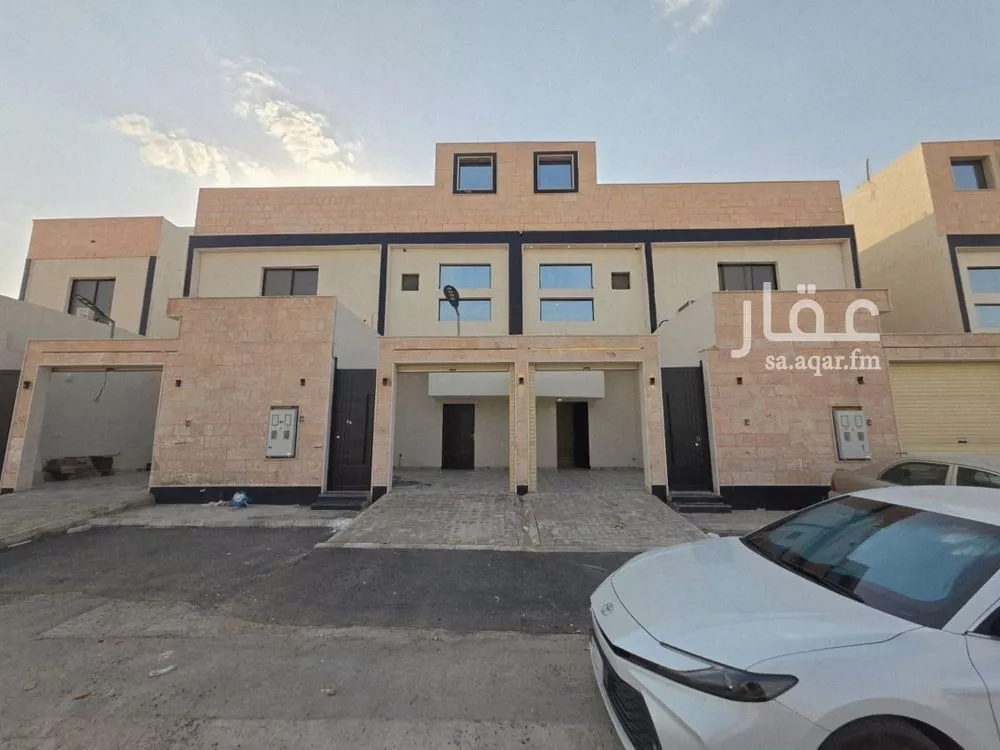 فيلا 5 غرف في بدر 2