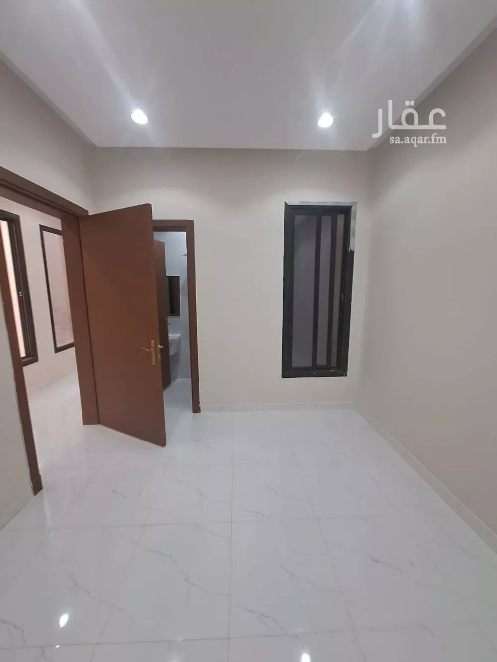 فيلا 7 غرف في ظهرة لبن 3