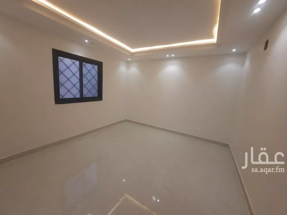 5 bedroom villa in Badr 3