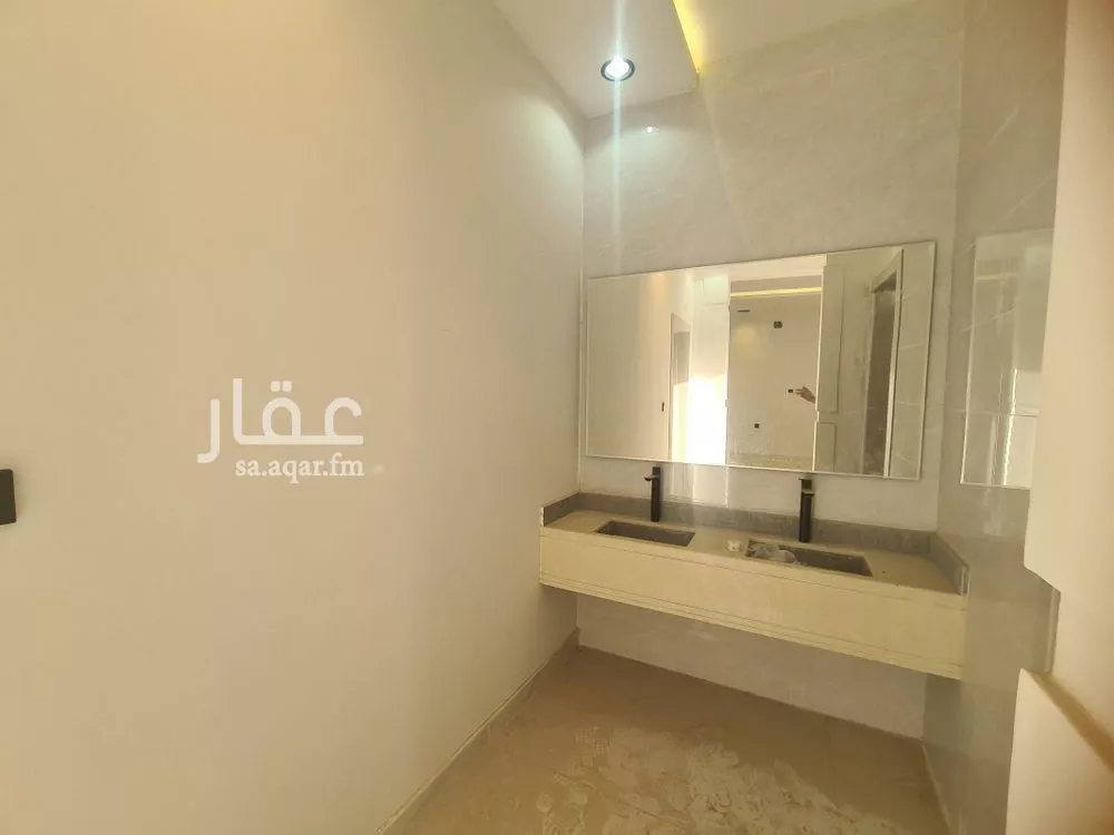 فيلا 7 غرف في بدر 5