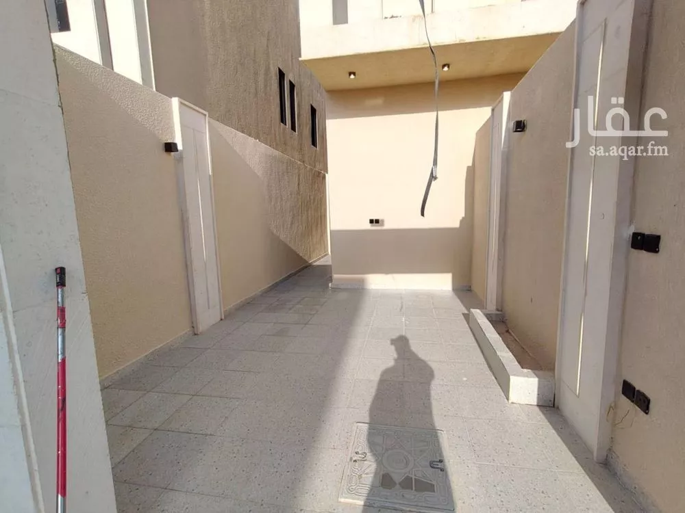 فيلا 5 غرف في طويق 4