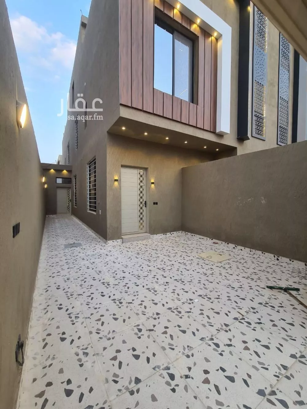 4 bedroom floor in Badr 2