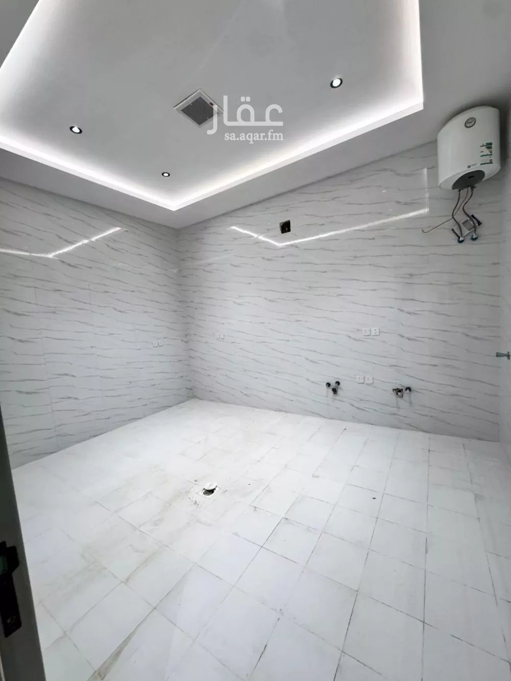 5 bedroom villa in Okaz, Riyadh 9