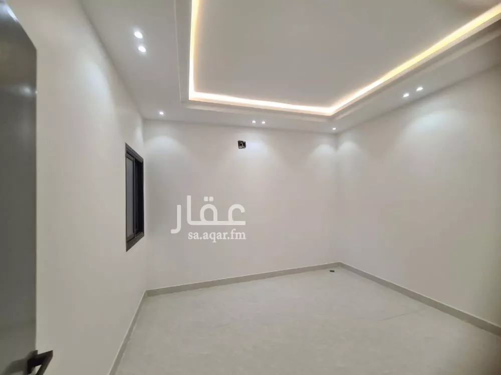 فيلا 5 غرف في بدر 4