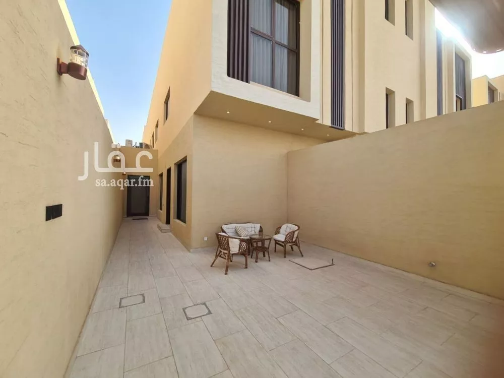 دور 4 غرف في عكاظ 3