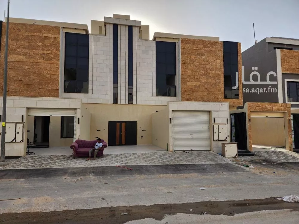 شقة 7 غرف في عكاظ 3