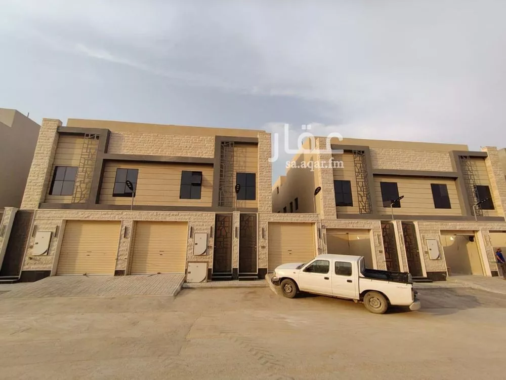 فيلا 5 غرف في عكاظ 4