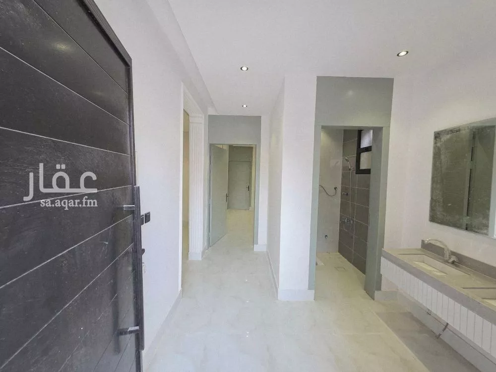 فيلا 5 غرف في بدر 4