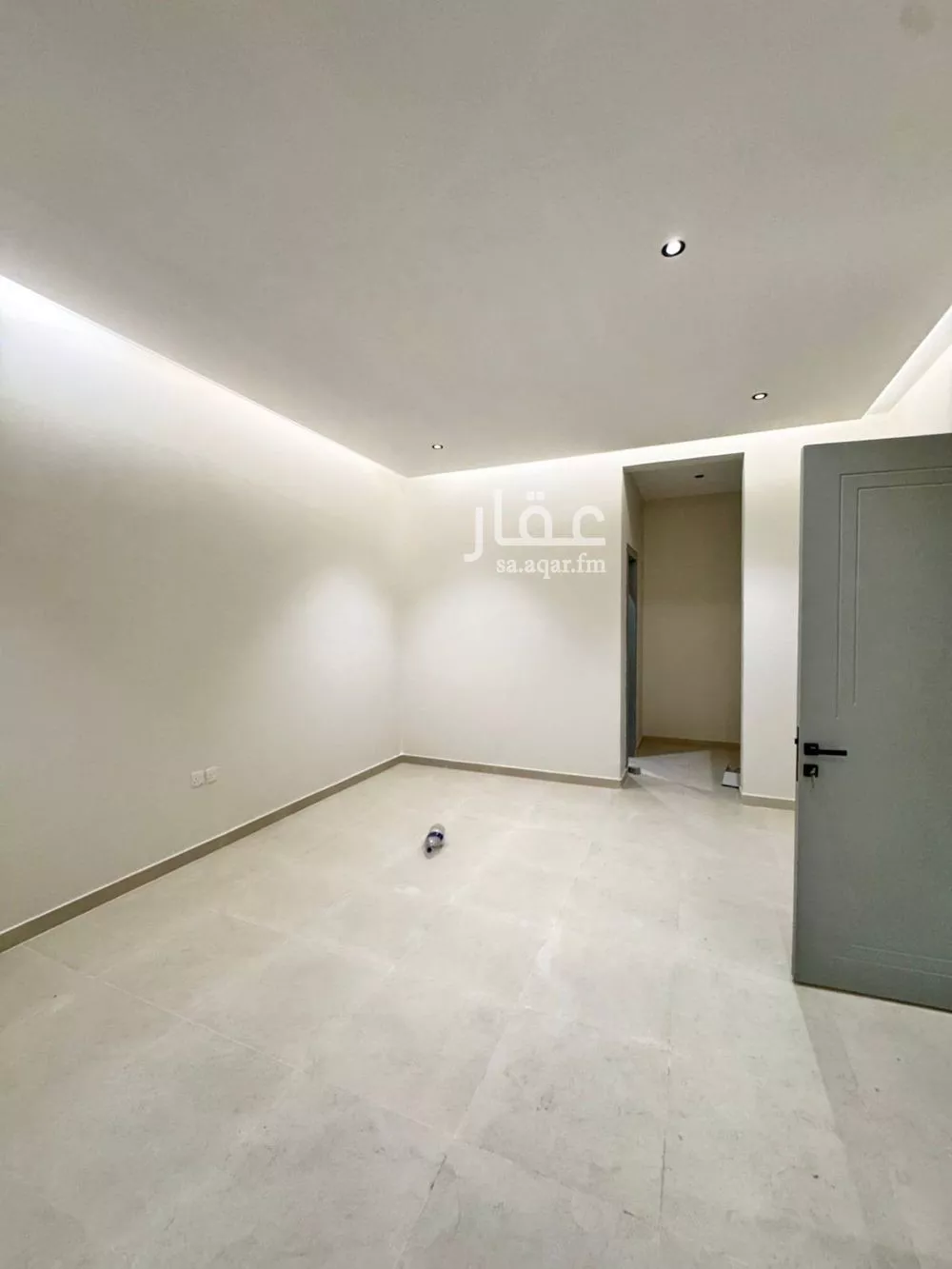 5 bedroom villa in Okaz, Riyadh 8