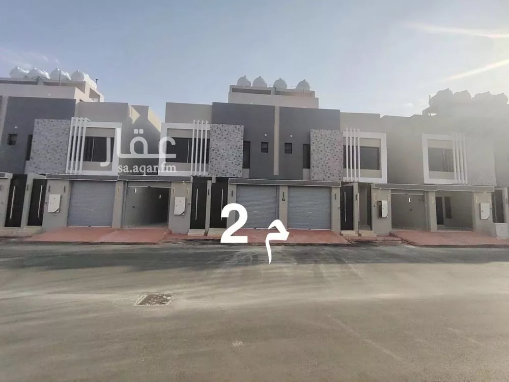 5 bedroom floor in Taibah 1