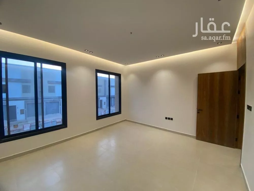 4 bedroom floor in Okaz 5