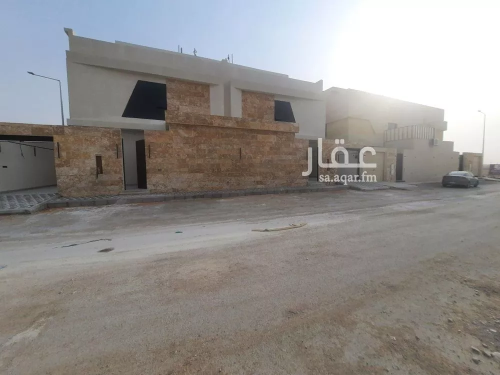 5 bedroom villa in Dirab 3