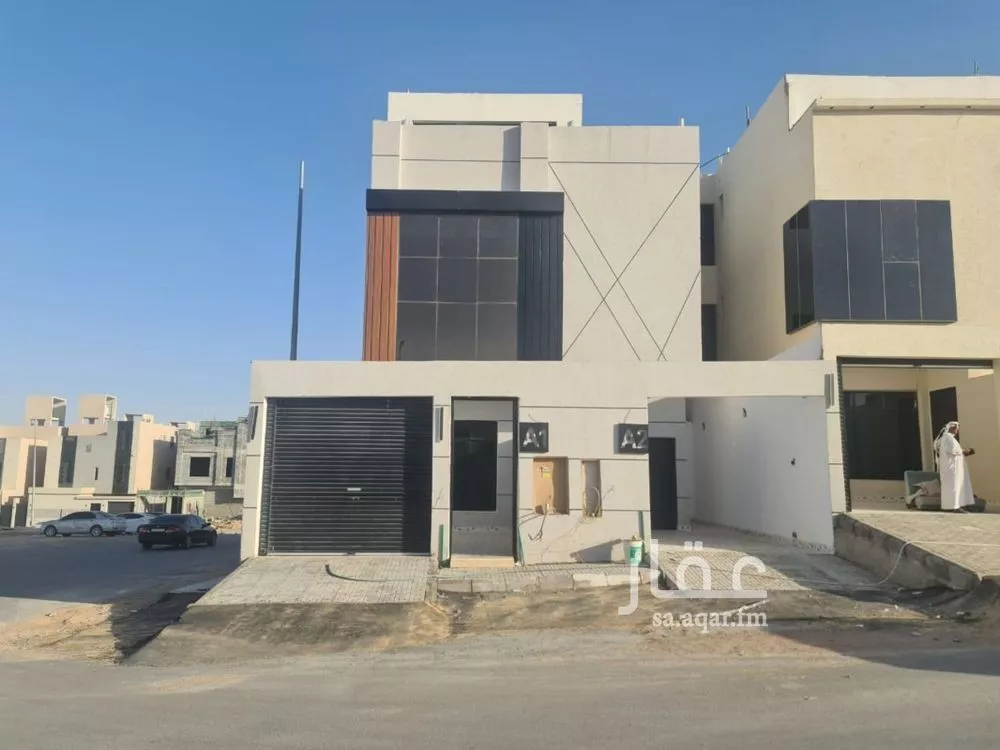 5 bedroom floor in Badr 2