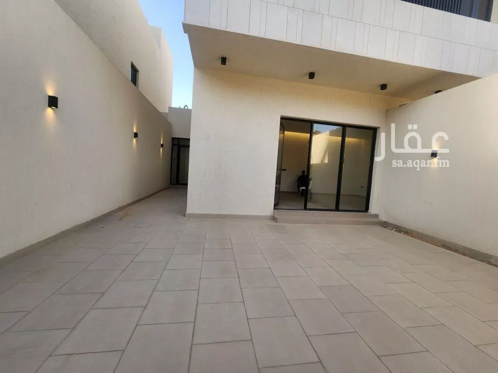 فيلا 4 غرف في الحزم 2