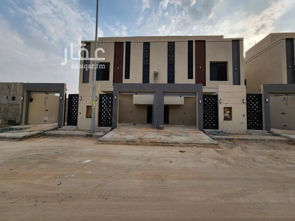 فيلا 4 غرف في طيبة 3