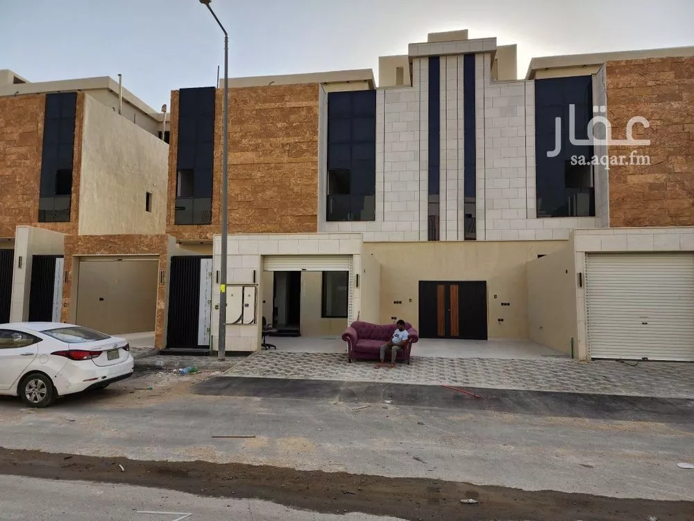 شقة 7 غرف في عكاظ 2
