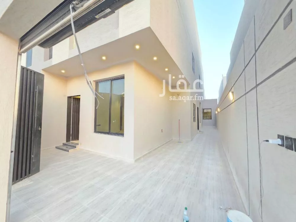 4 bedroom floor in Taibah 3