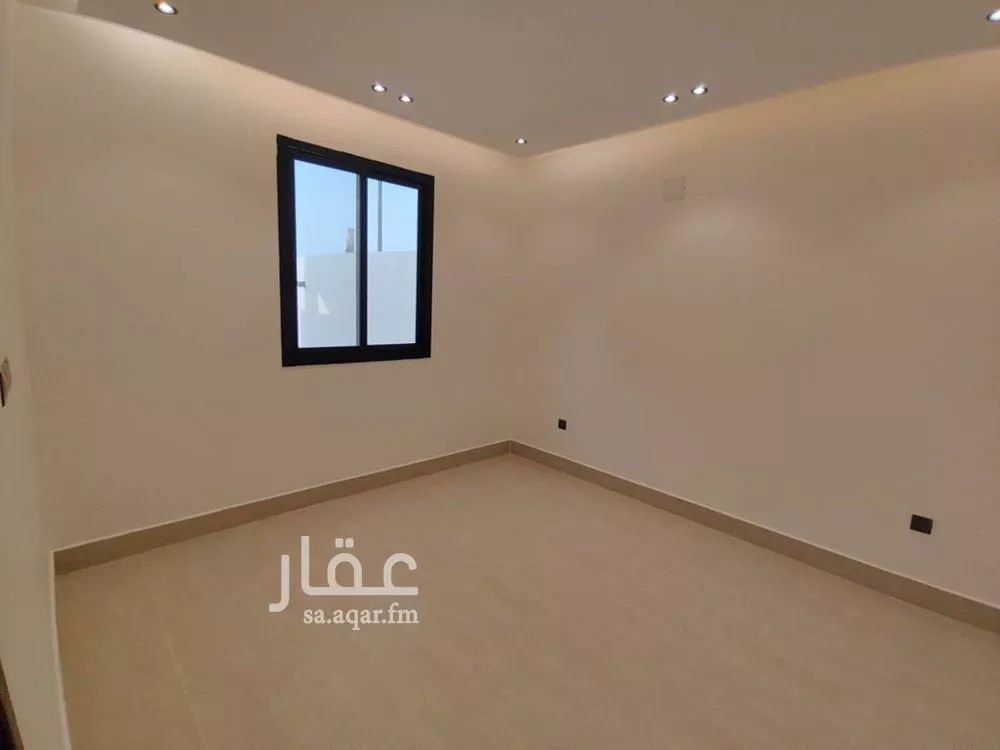 فيلا 4 غرف في طيبة 5