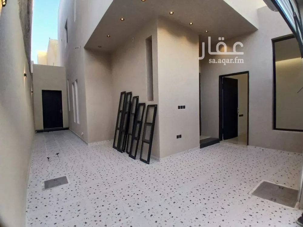 فيلا 5 غرف في طويق 5