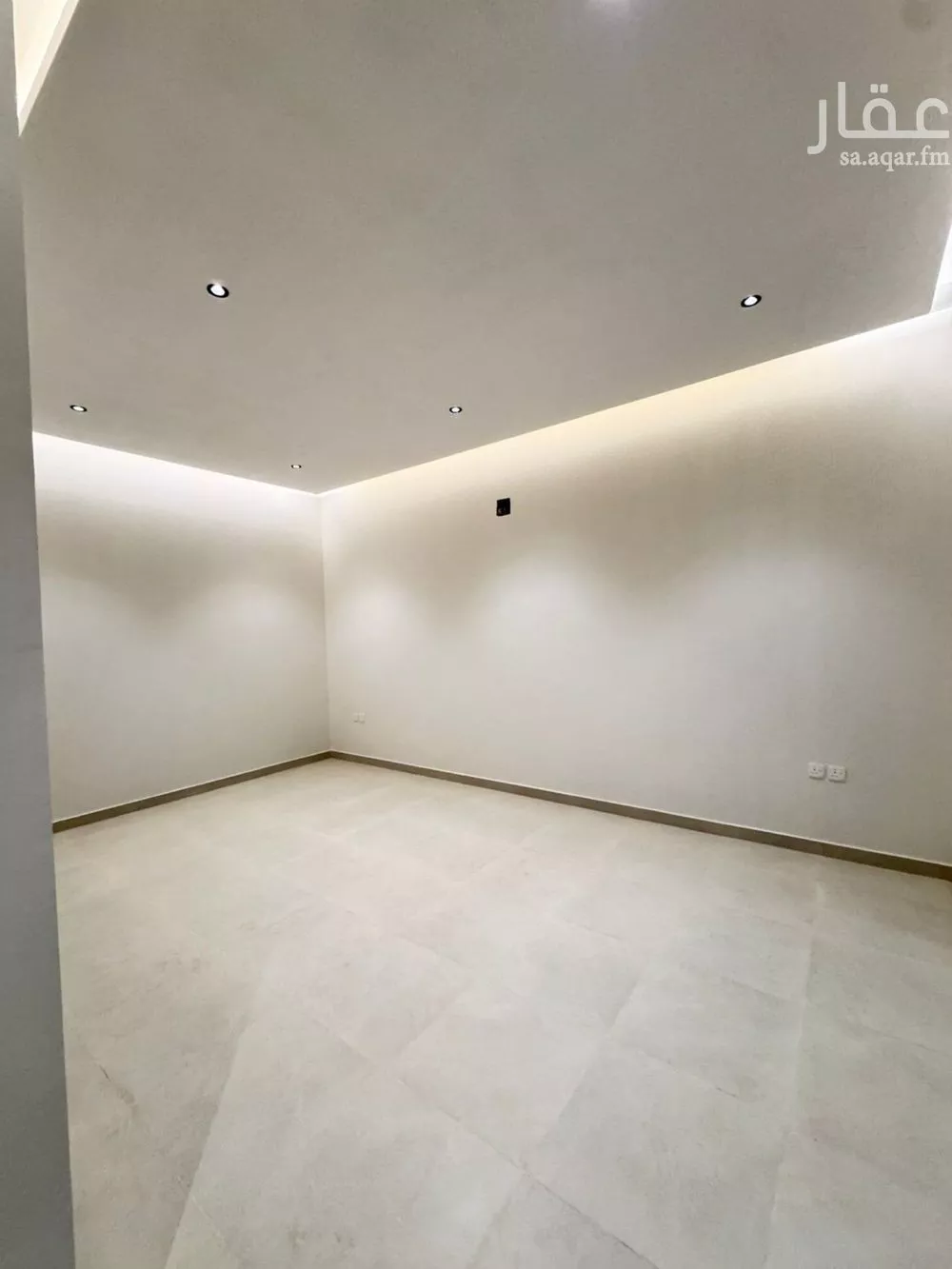 5 bedroom villa in Okaz, Riyadh 12