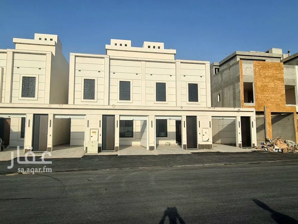 5 bedroom duplex in Okaz 1