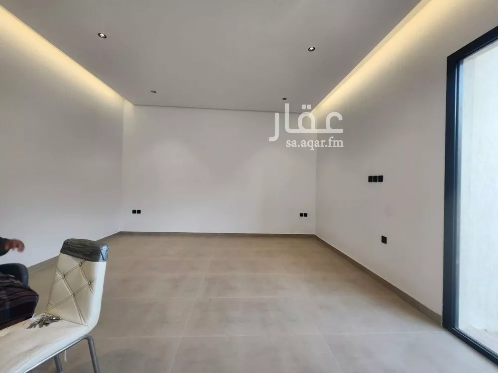 فيلا 4 غرف في الحزم 4