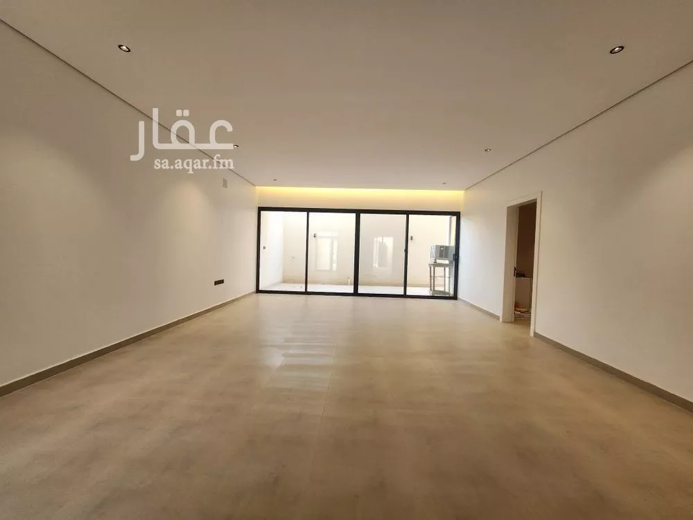 فيلا 4 غرف في الحزم 5