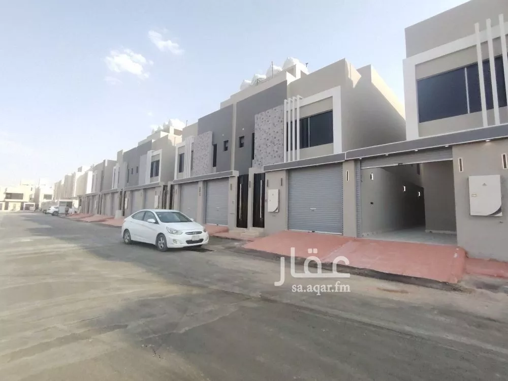 فيلا 5 غرف في طيبة 4