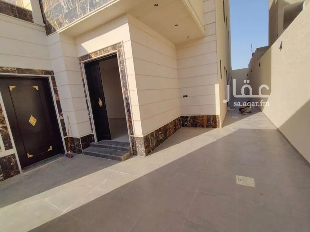 شقة 5 غرف في طيبة 4