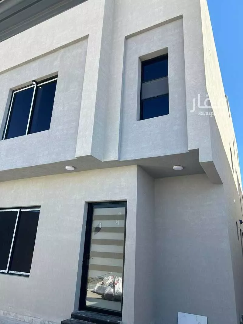 7 bedroom villa in Dahiat King Fahd, Eastern Province 4