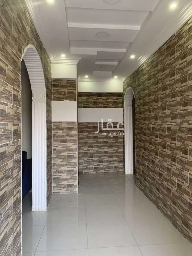 فيلا 5 غرف في الشراع 2