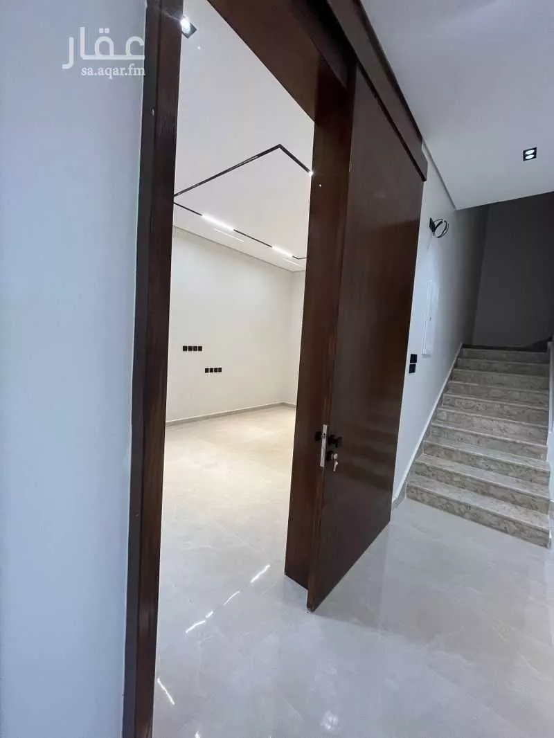 فيلا 5 غرف في الرمال 3