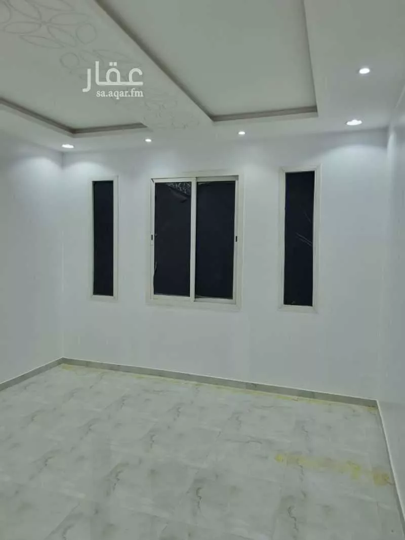 شقة 1 غرف في الرمال 5