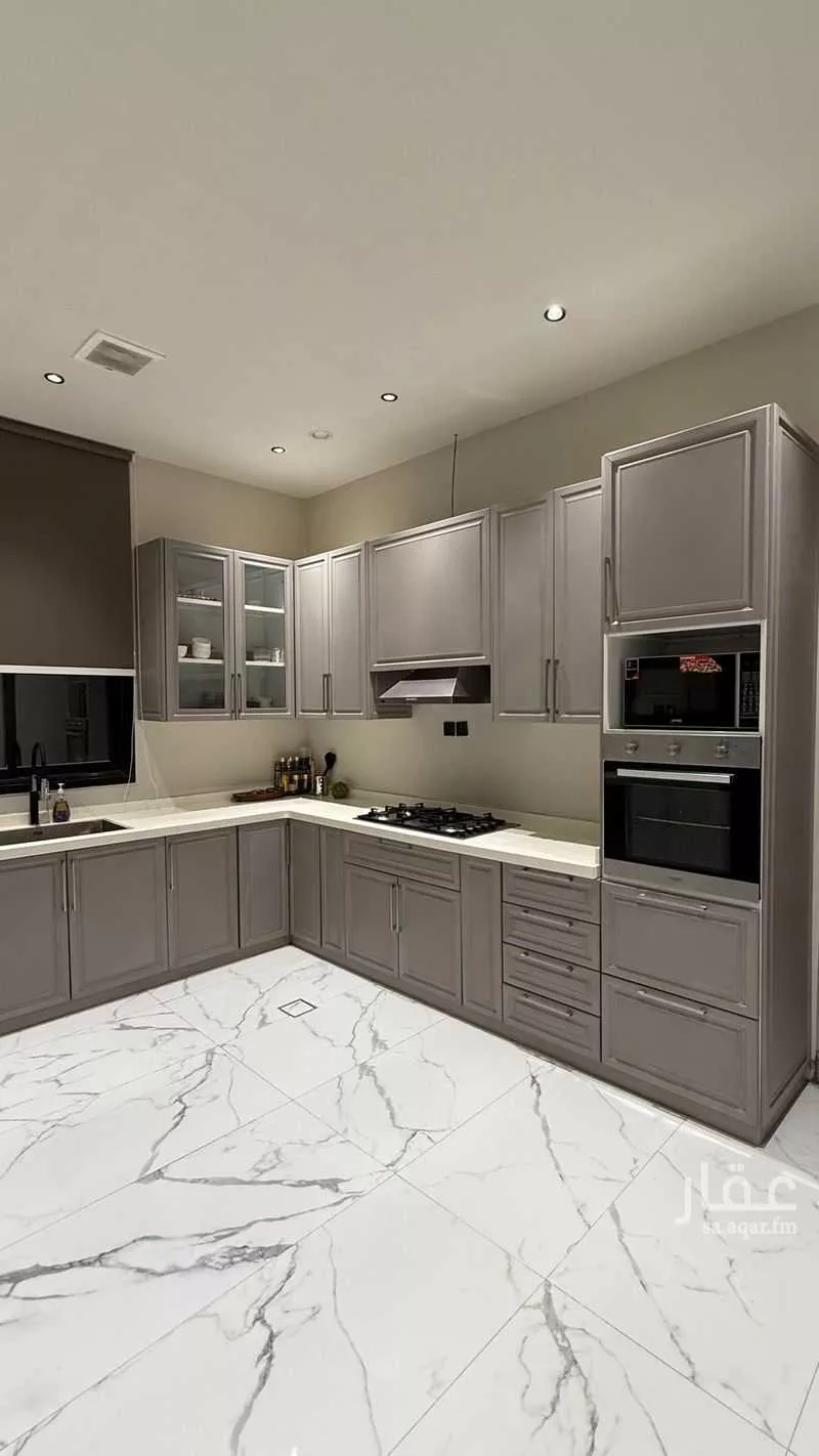 فيلا 4 غرف في العارض 5